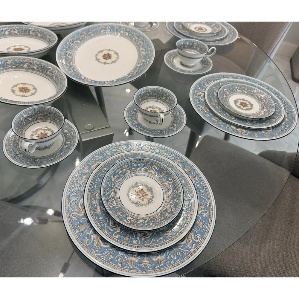 Wedgwood Florentine Turquoise Dinnerware 5 pcs Set - Dragon & Phoenix Motif
